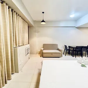Aparthotel Elegant Across Naia Airport Terminal 3 Newport, Pasay