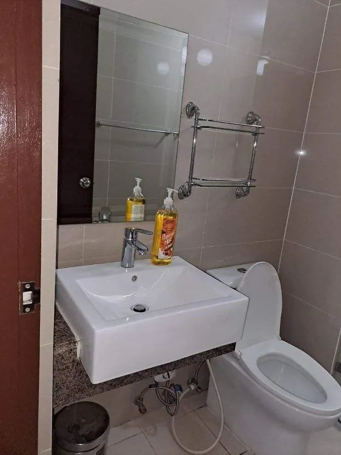 Rqui Condotel Near Airport Pasay Aparthotel