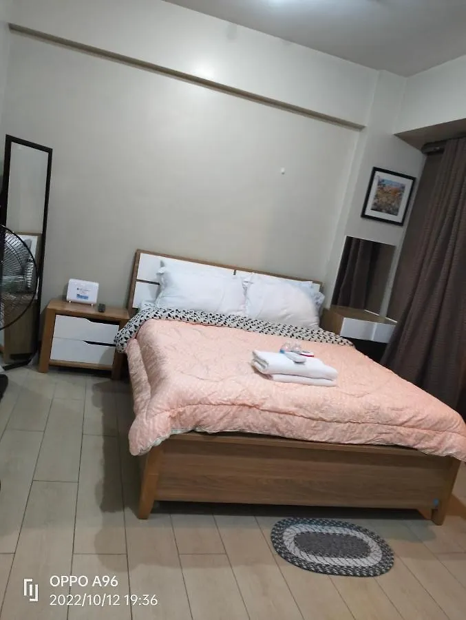 Rqui Condotel Near Airport Pasay