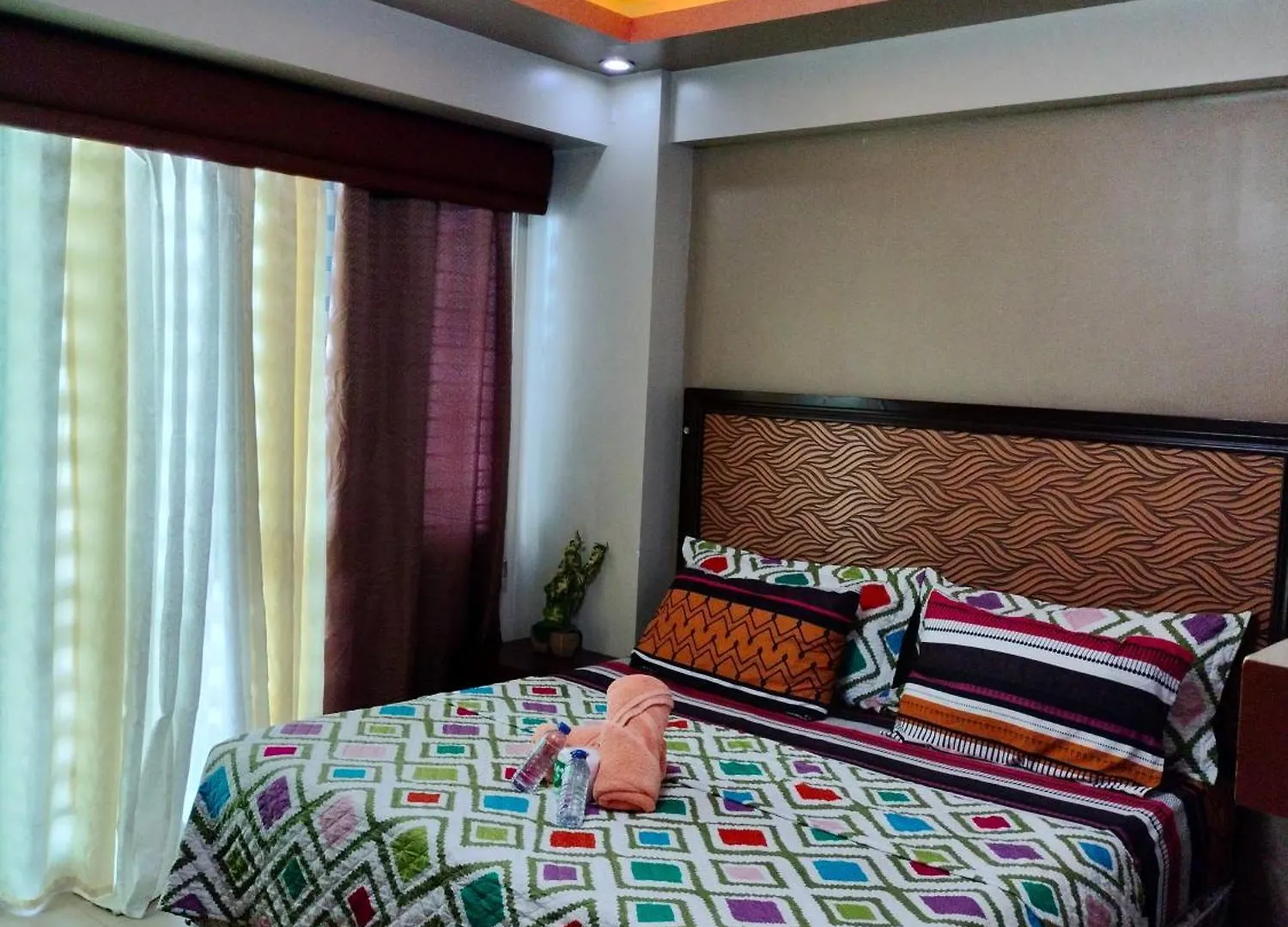 Rqui Condotel Near Airport Pasay