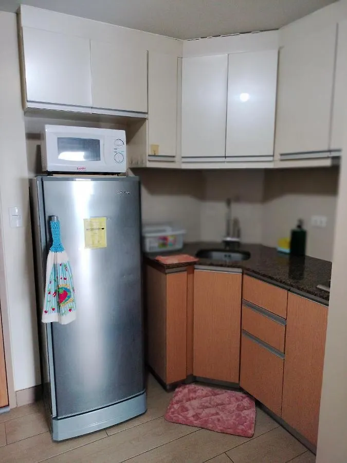 Aparthotel Rqui Condotel Near Airport Pasay