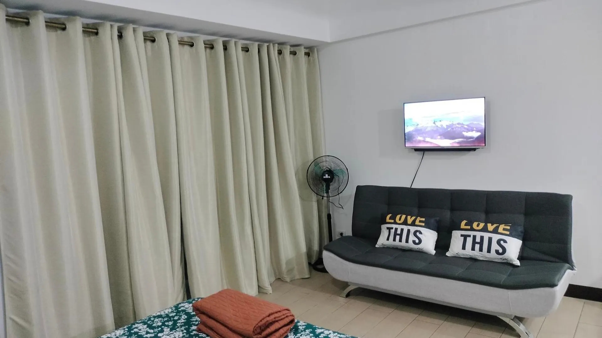 Aparthotel Rqui Condotel Near Airport Pasay